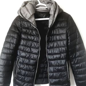 Large black Puffer jacket with hood